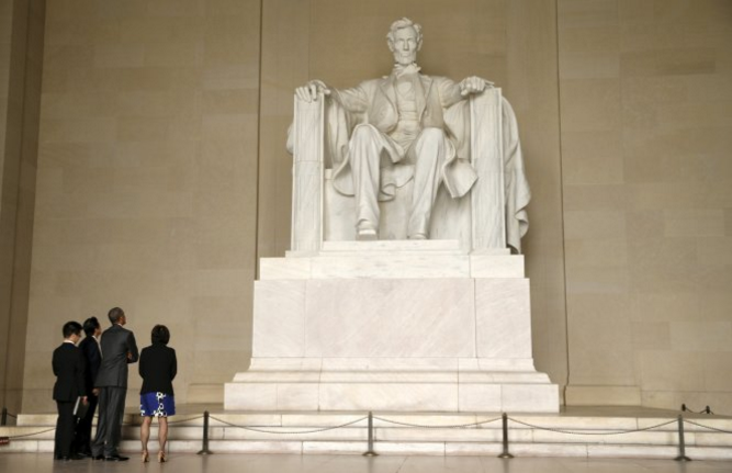 %C4%90%C3%A0i t%C6%B0%E1%BB%9Fng ni%E1%BB%87m Lincoln