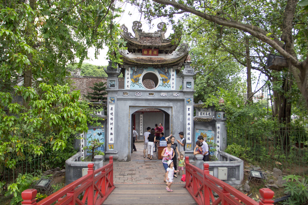 %C4%90%C3%AA%CC%80n Ngo%CC%A3c S%C6%A1n