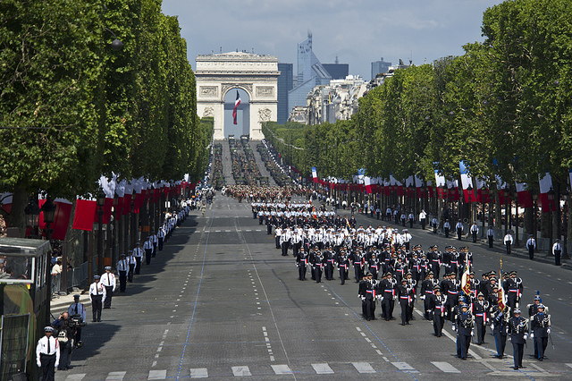 %C4%90%E1%BA%A1i l%E1%BB%99 %C4%91%E1%BA%B9p nh%E1%BA%A5t Th%E1%BA%BF gi%E1%BB%9Bi Champs Elysee