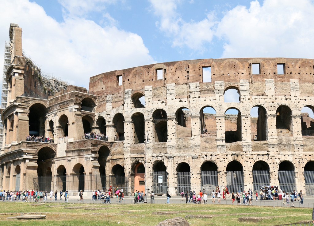 %C4%90%E1%BA%A5u tr%C6%B0%E1%BB%9Dng La M%C3%A3 c%E1%BB%95 Colosseum