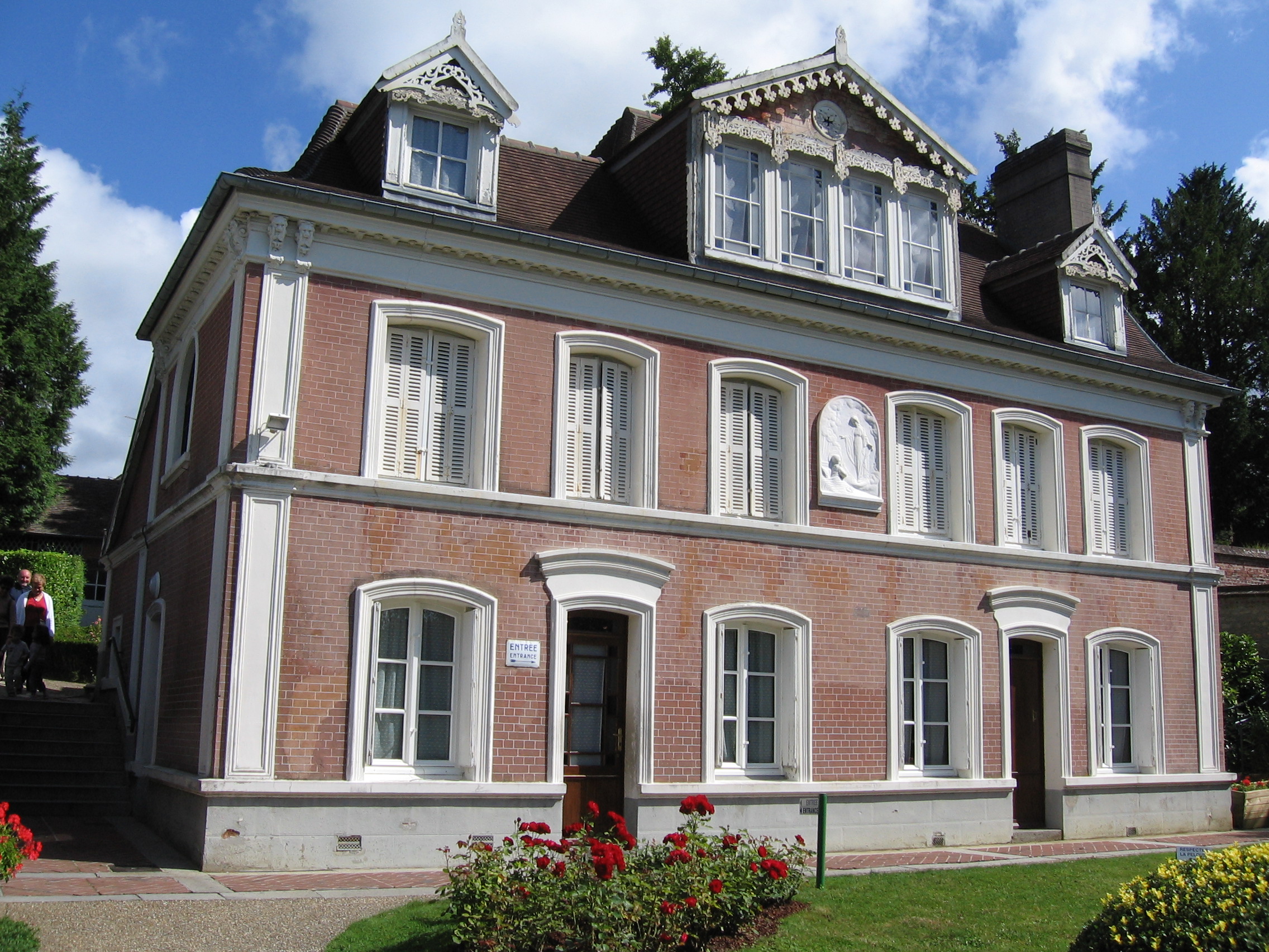 %C4%90an vi%E1%BB%87n C%C3%A1t Minh Les Buissonnets