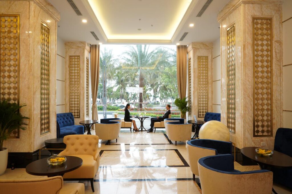 review-vinpearl-condotel-beachfront-nha-trang-2