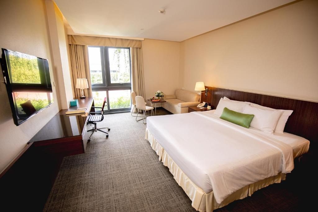 top-10-khach-san-resort-o-binh-duong-3-4-5-sao-11