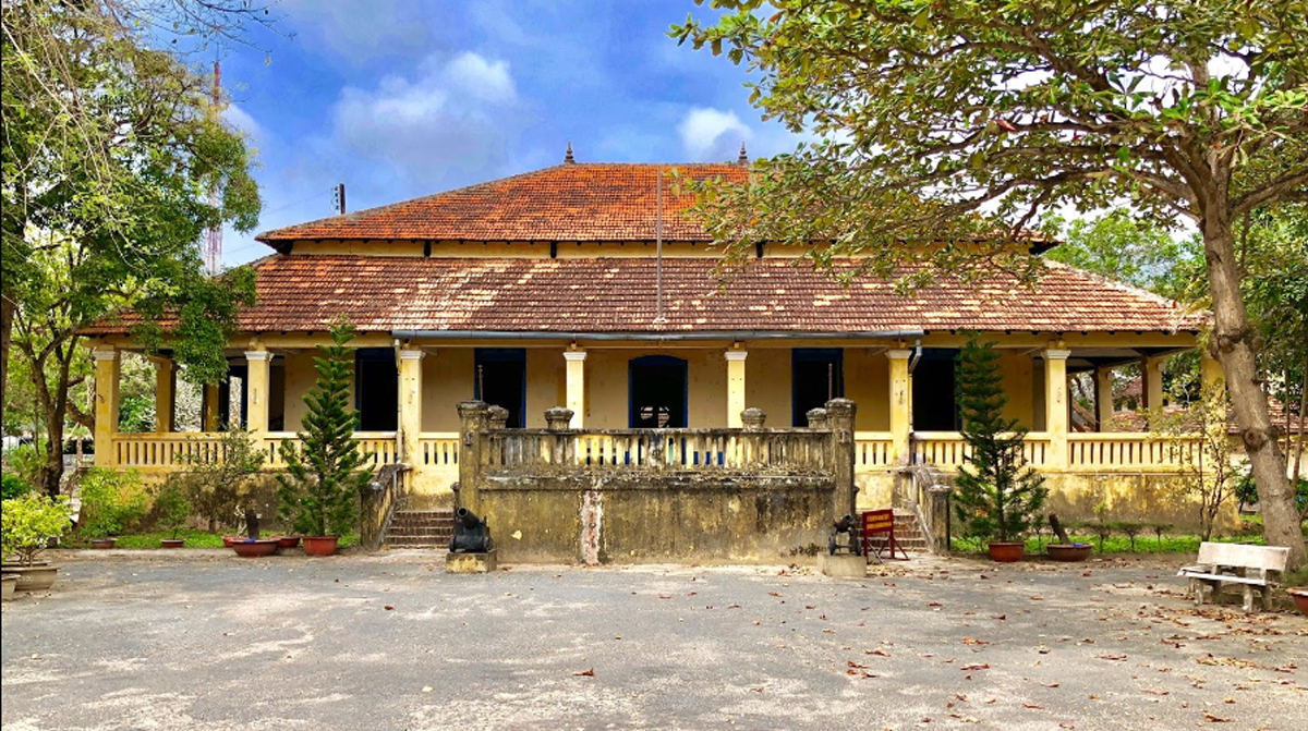 1. Dinh ch%C3%BAa %C4%90%E1%BA%A3o