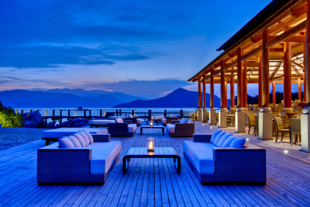 10 L Alyana Ninh Van Bay Restaurant Outside