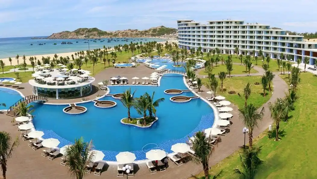 review-top-10-biet-thu-resort-tai-quy-nhon-4-5-sao-1