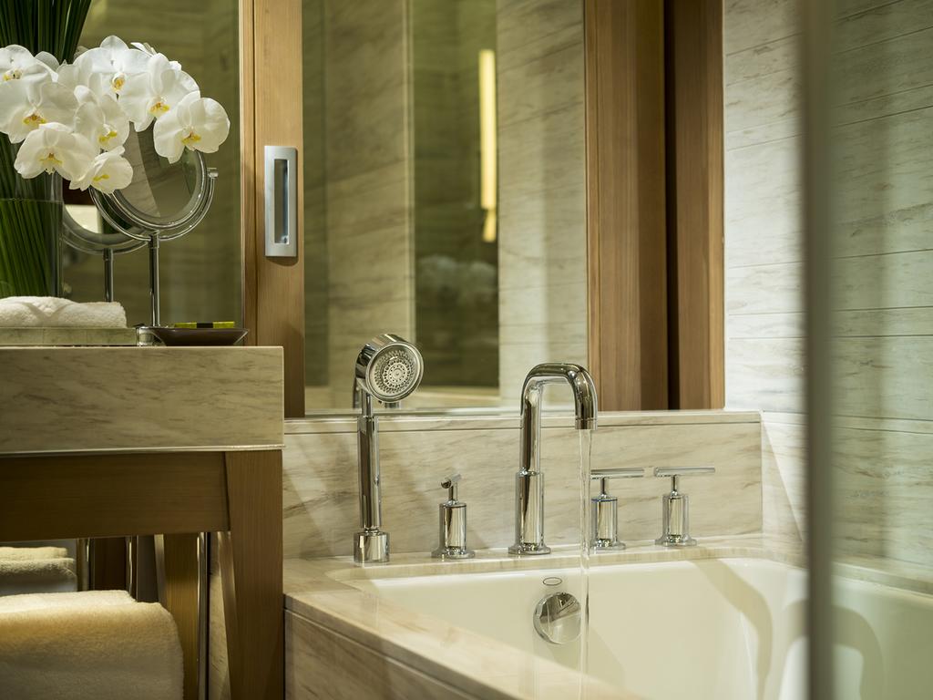 gioi-thieu-khach-san-intercontinental-nha-trang