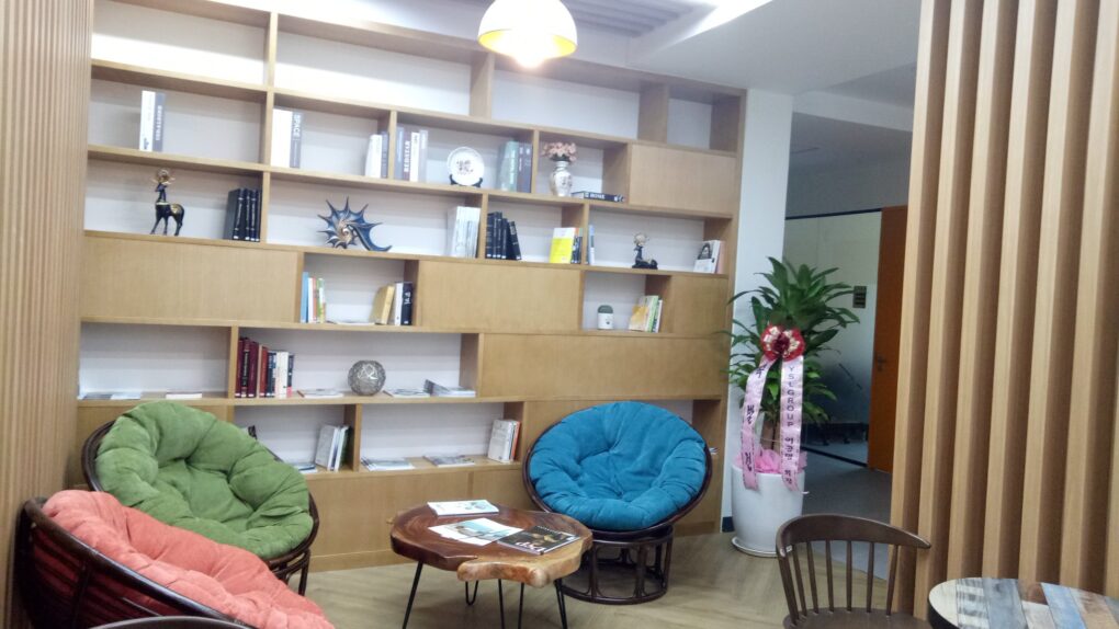 venture-valley-coworking-o-toa-charmvit-tower-117-tran-duy-hung-cau-giay-3