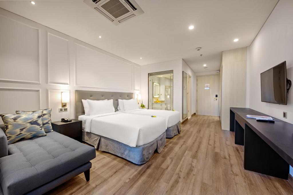 wyndham-danang-golden-bay-9