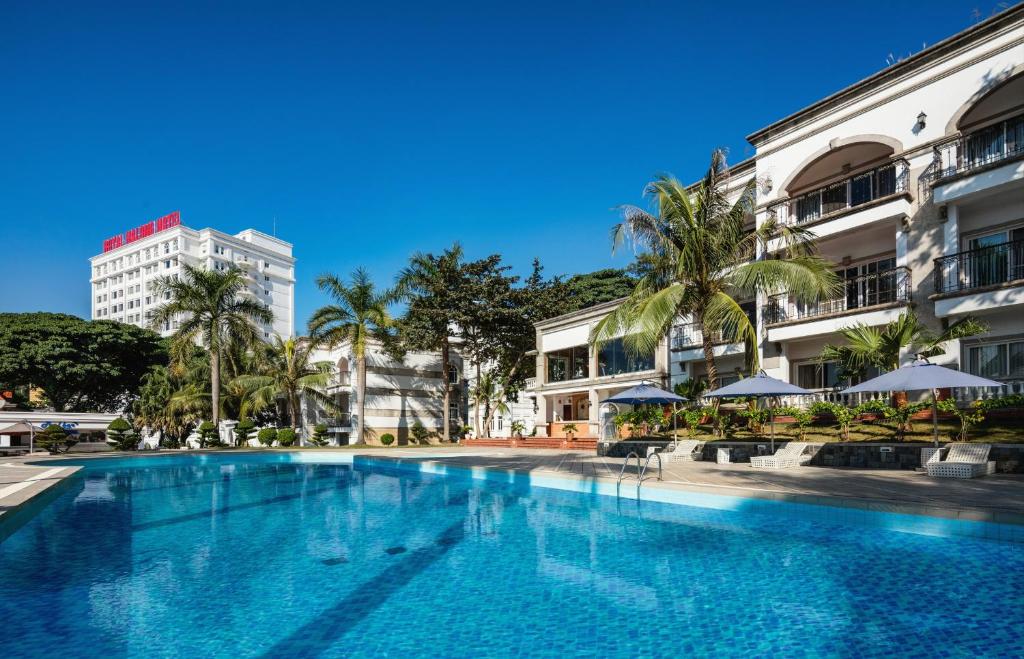 royal-halong-hotel-13