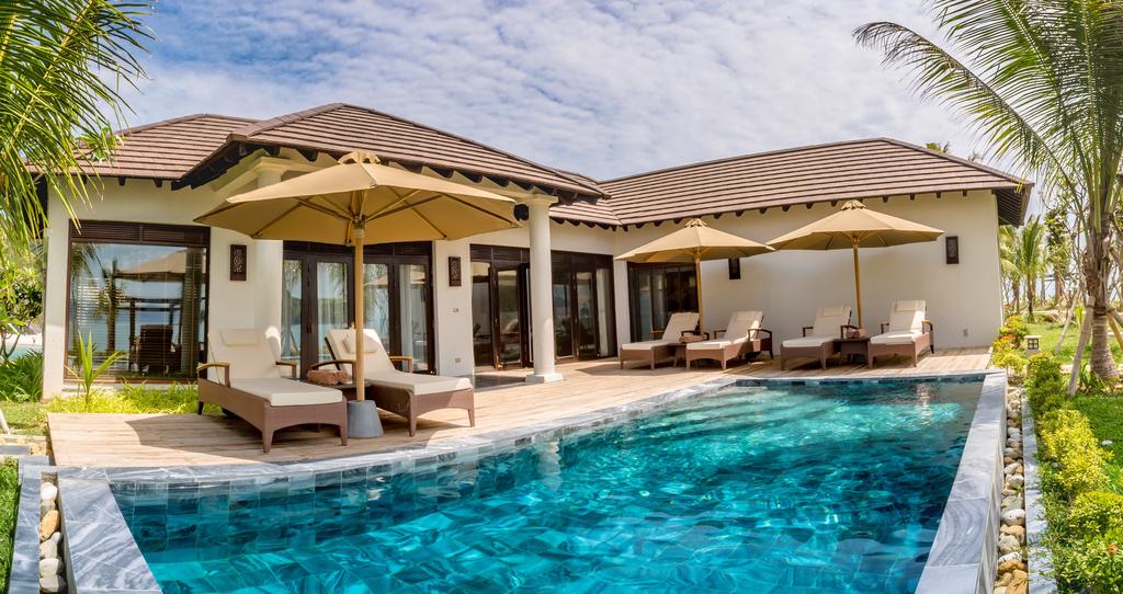 4-resort-sang-trọng-Nha-Trang-c