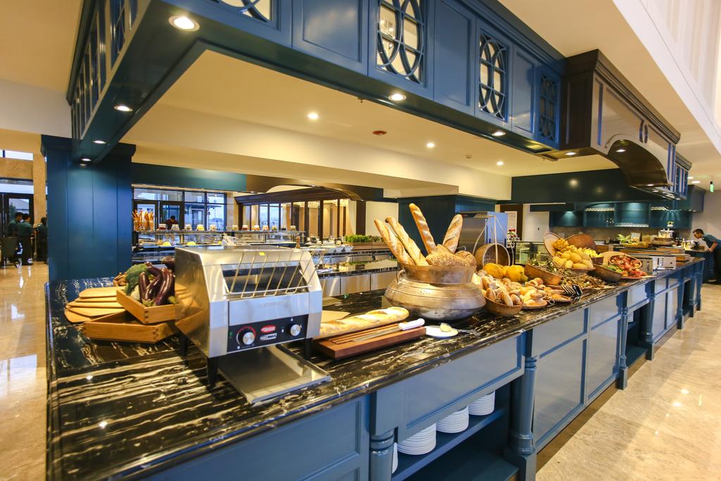 dia chi-khach-san-four-points-Four