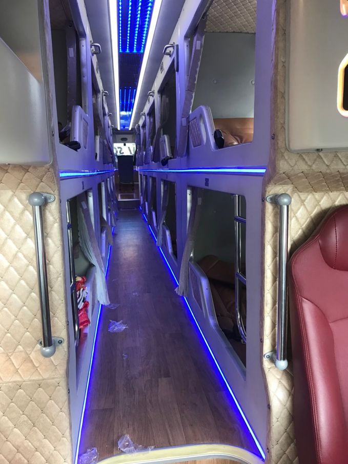 xe-hai-son-Limousine-4
