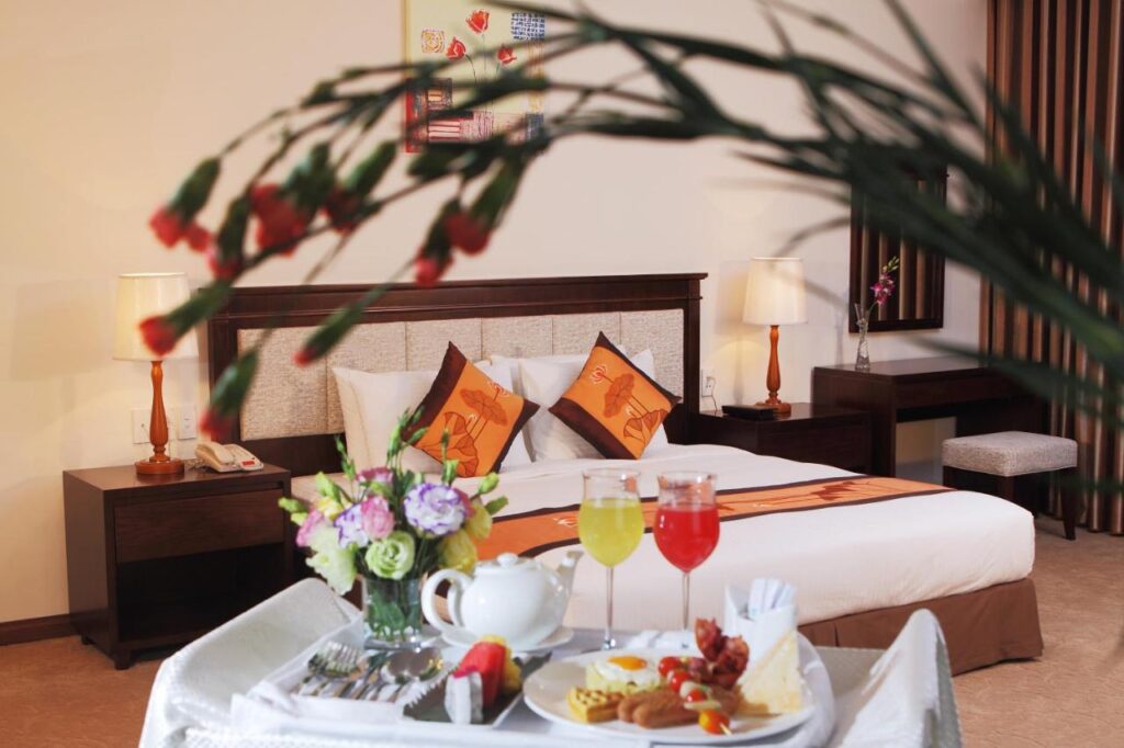 review-cac-khach-san-o-ha-long-25