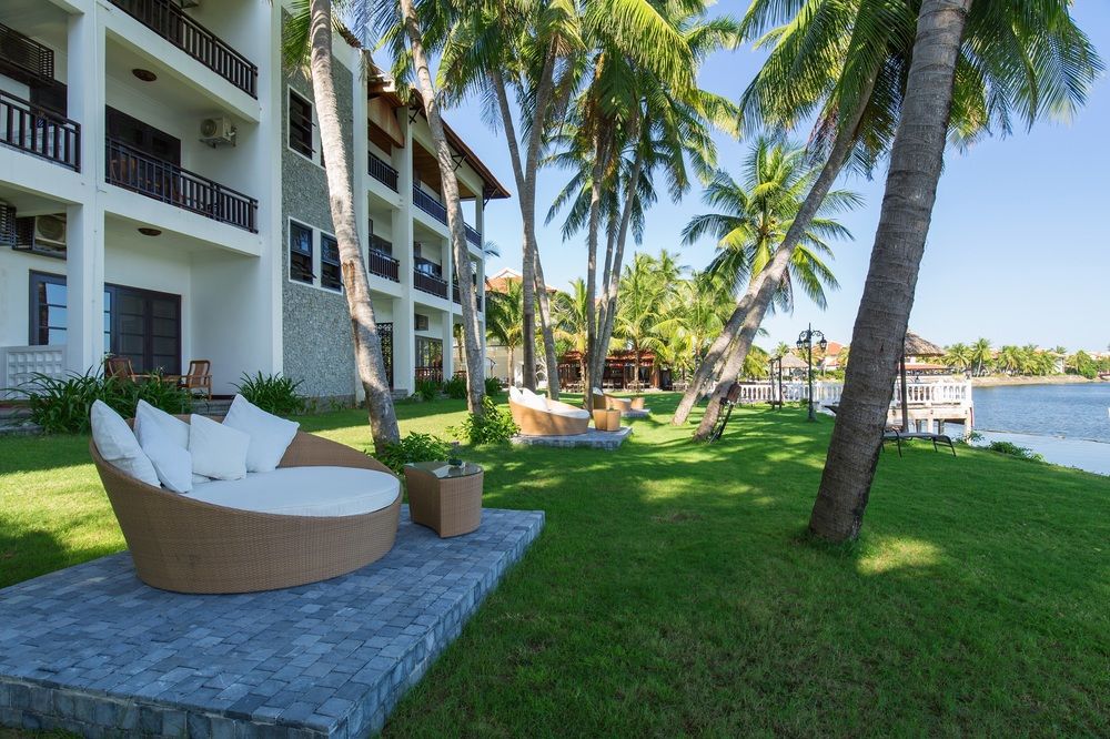 Khu-nghi-mat-River-Beach-Resort-Residences