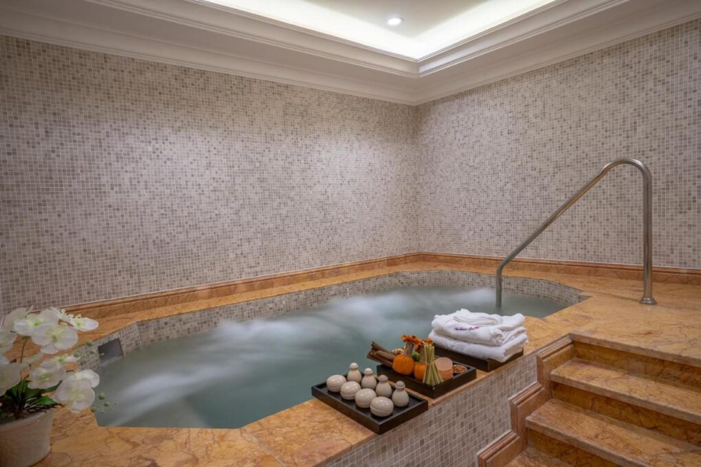 top-khach-san-o-ha-nam-3