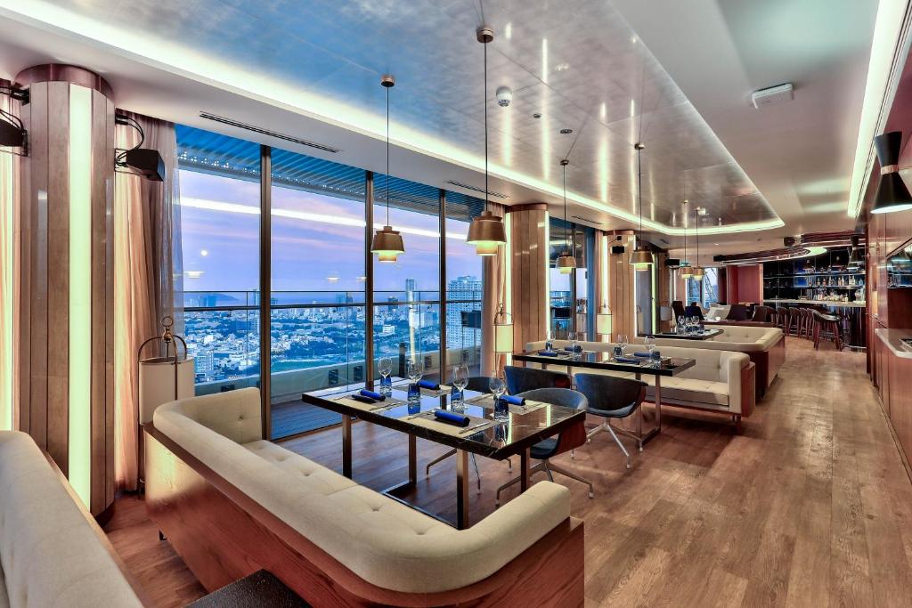 hilton-da-nang-12