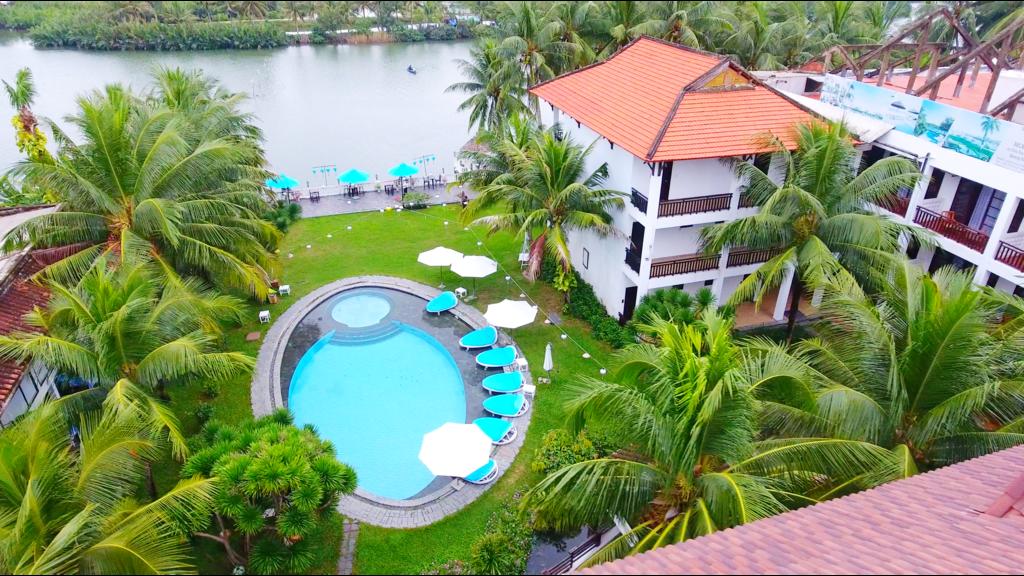 river-beach-resort-residen-cua-dai-hoi-an