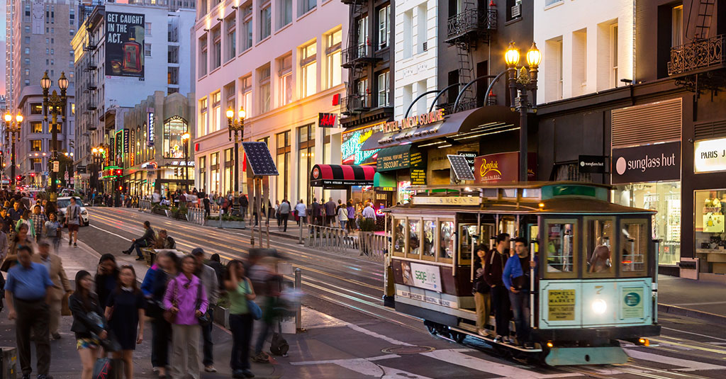 19. Mua s%E1%BA%AFm %E1%BB%9F Qu%E1%BA%A3ng tr%C6%B0%E1%BB%9Dng Union