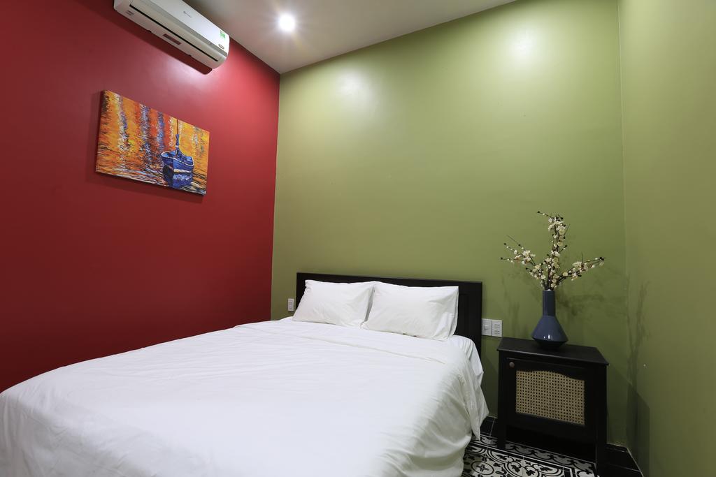 yellow-villa-1
