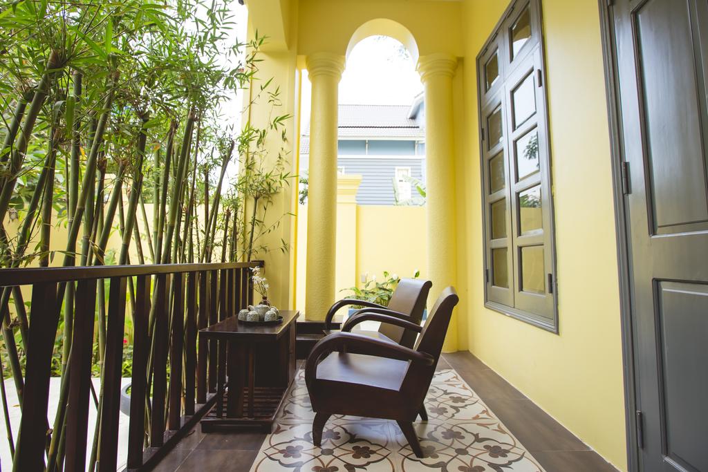yellow-villa-15