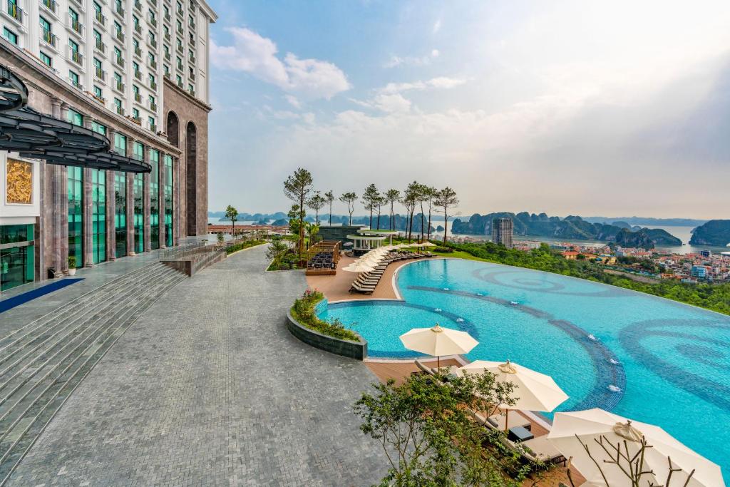khach-san-resort-dep-nhat-tai-hon-gai-2