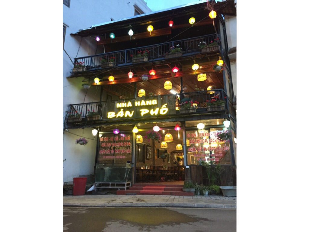 10-nha-hang-o-sapa-tot-nhat-ma-ban-nen-ghe-qua-4