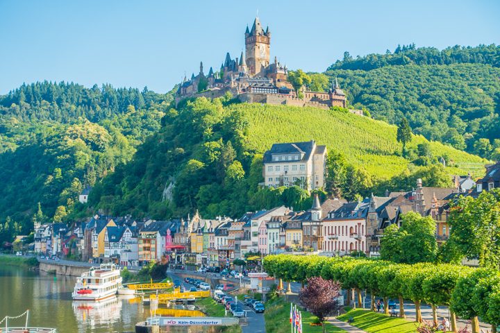 2. L%C3%A2u %C4%91%C3%A0i Cochem.