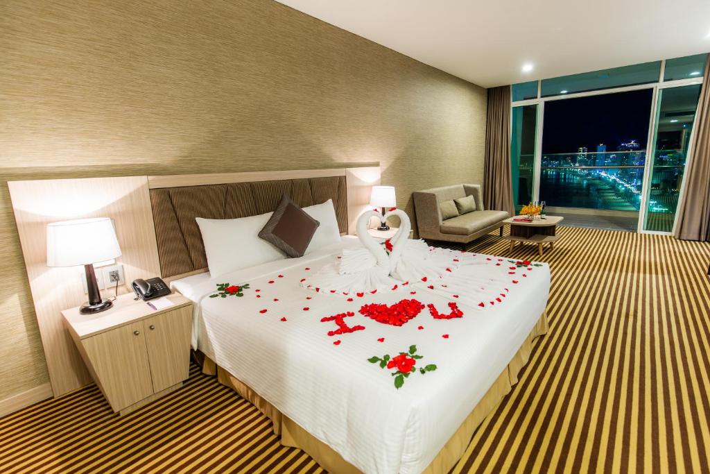 review-khach-san-muong-thanh-luxury-tran-phu-khanh-hoa-gia-phong-4