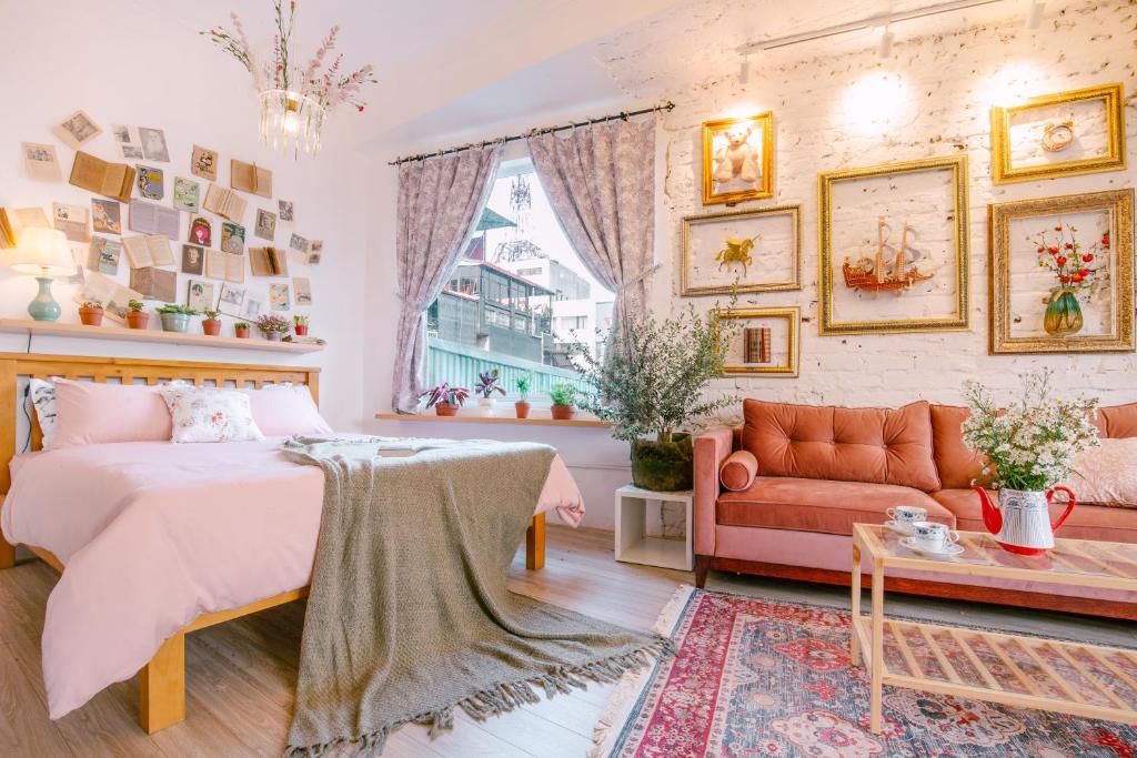eiffel-gallery-apartment-1