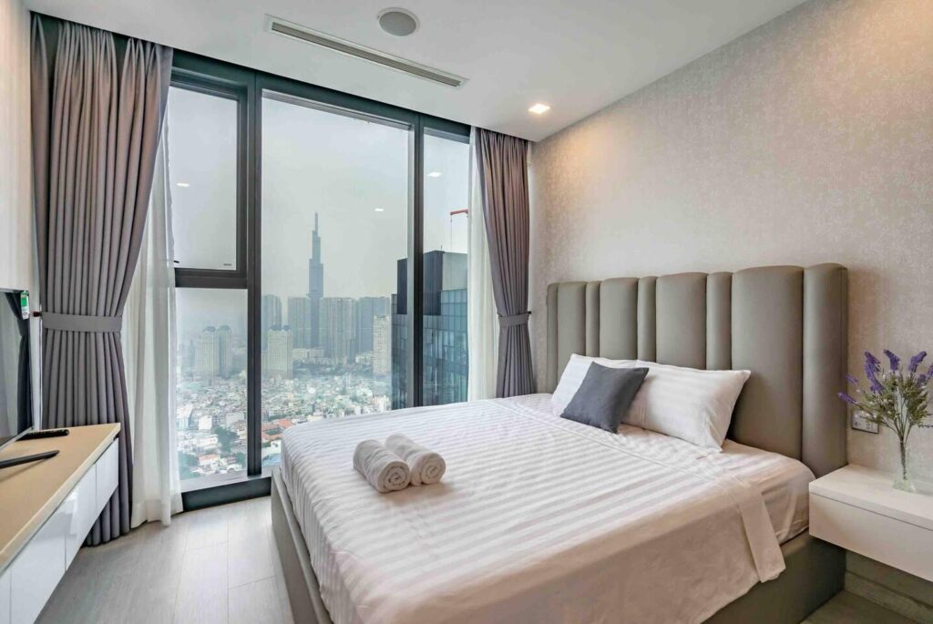 cho-thue-can-ho-2pn-vinhomes-golden-river-sai-gon