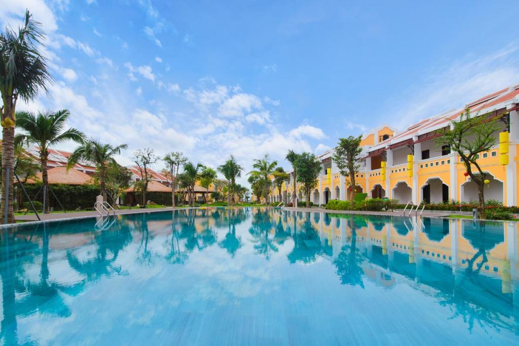 hoi-an-memories-resort-spa-ve-xem-show-dien-thuc-canh-2