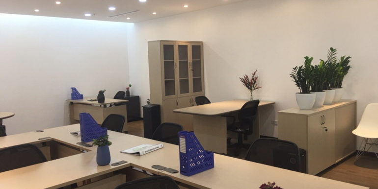 Không gian nội thất bên trong tòa văn phòng ở Duy Tân Không gian nội thất bên trong tòa văn phòng ở Duy Tân