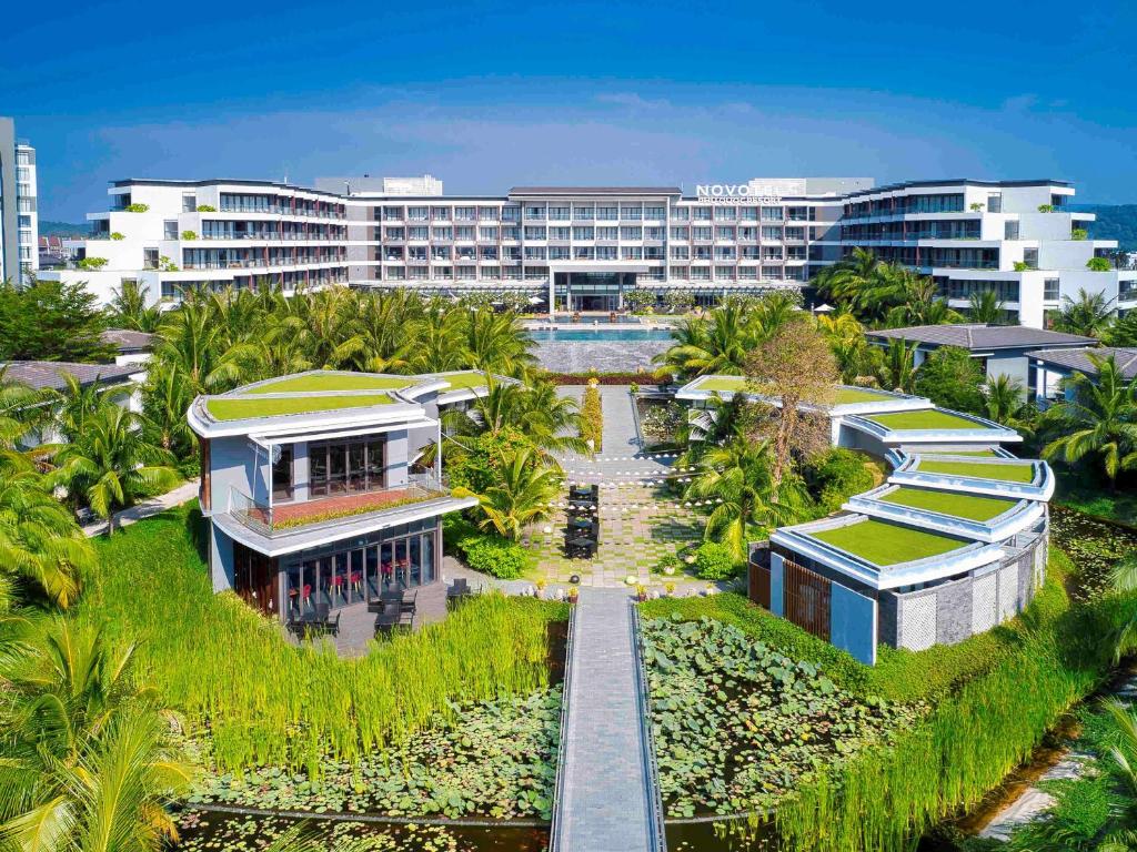 top-10-khach-san-resort-tai-hon-thom-phu-quoc-16