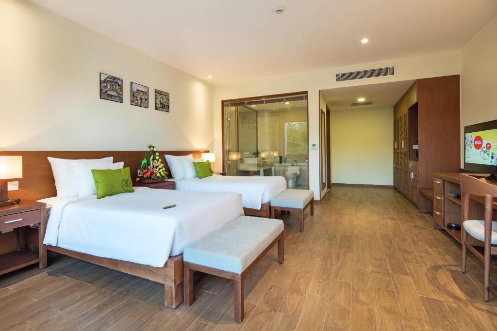 review-cam-ranh-riviera-beach-resort-spa