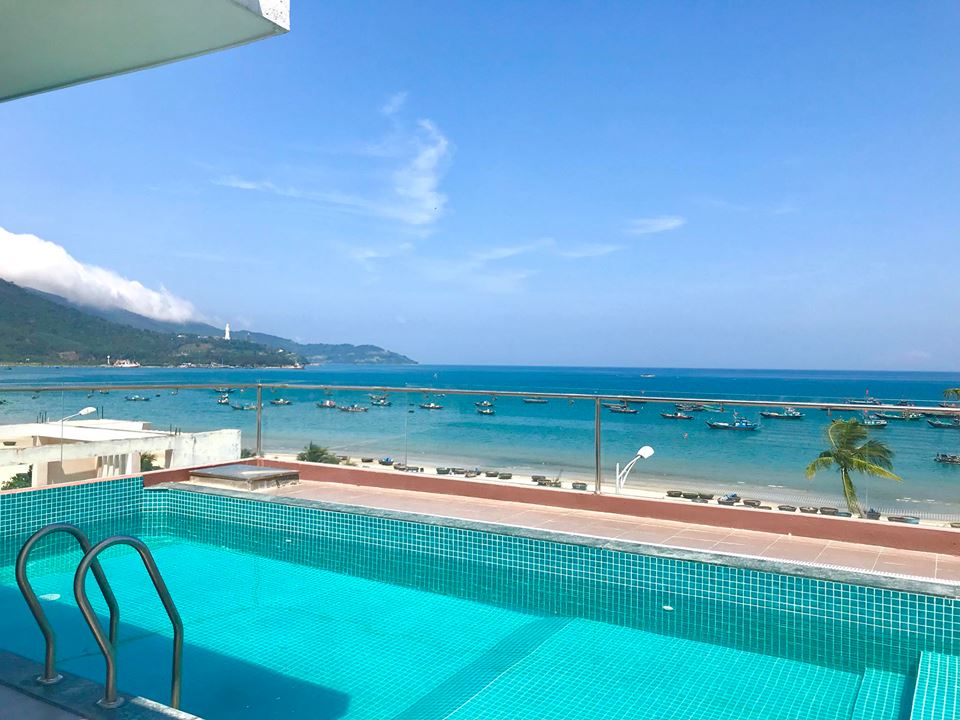 beach-front-villa