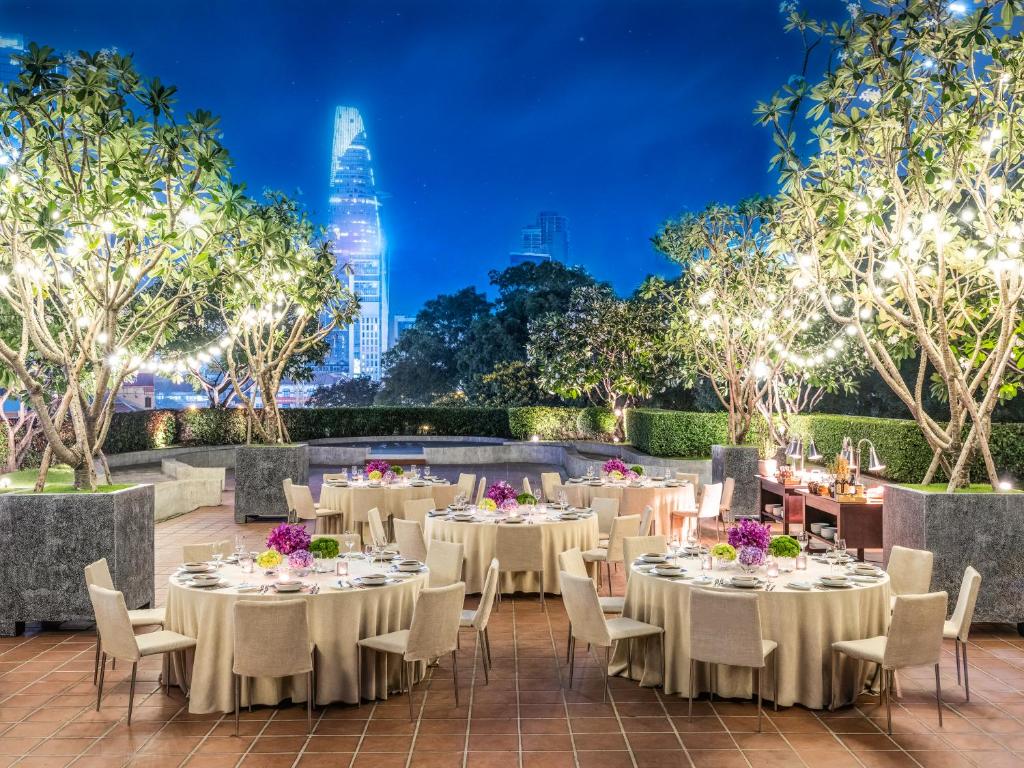 new-world-saigon-hotel-10