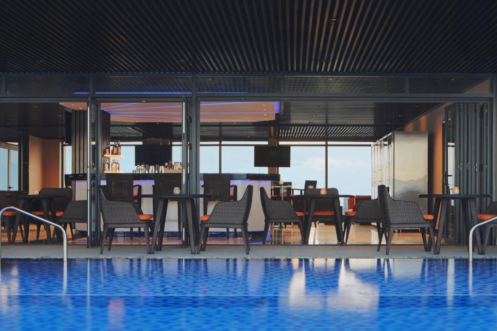 four- points-by-sheraton-danang-1