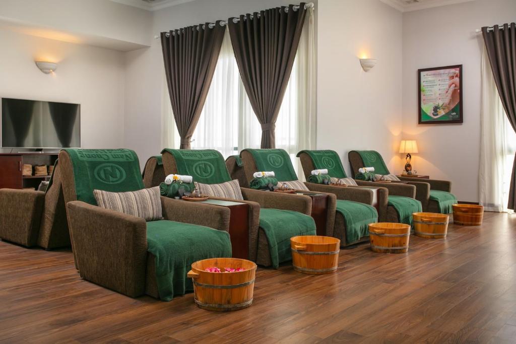 the-tray-hotel-7