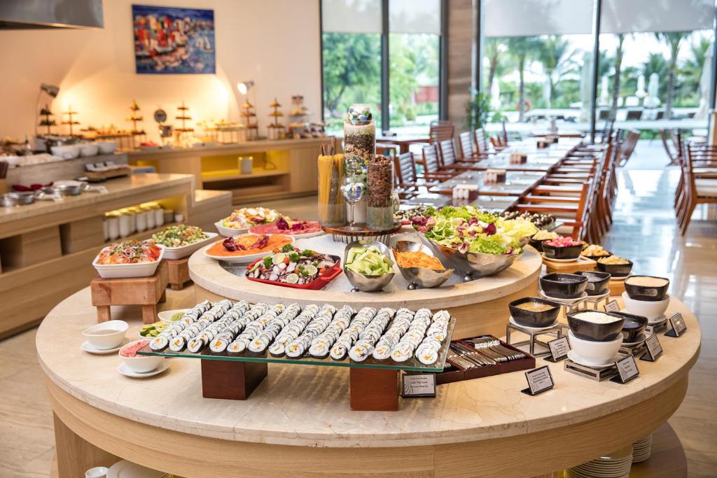 review-cam-ranh-riviera-beach-resort-spa