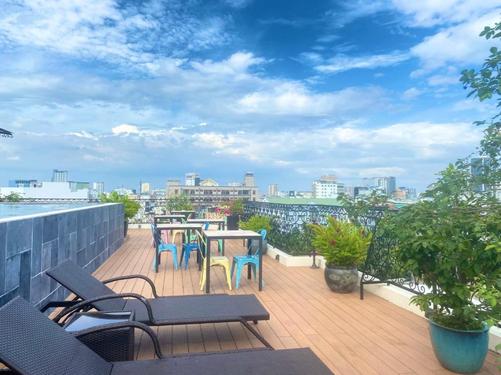 YÊN Living Binh Thanh san thuong