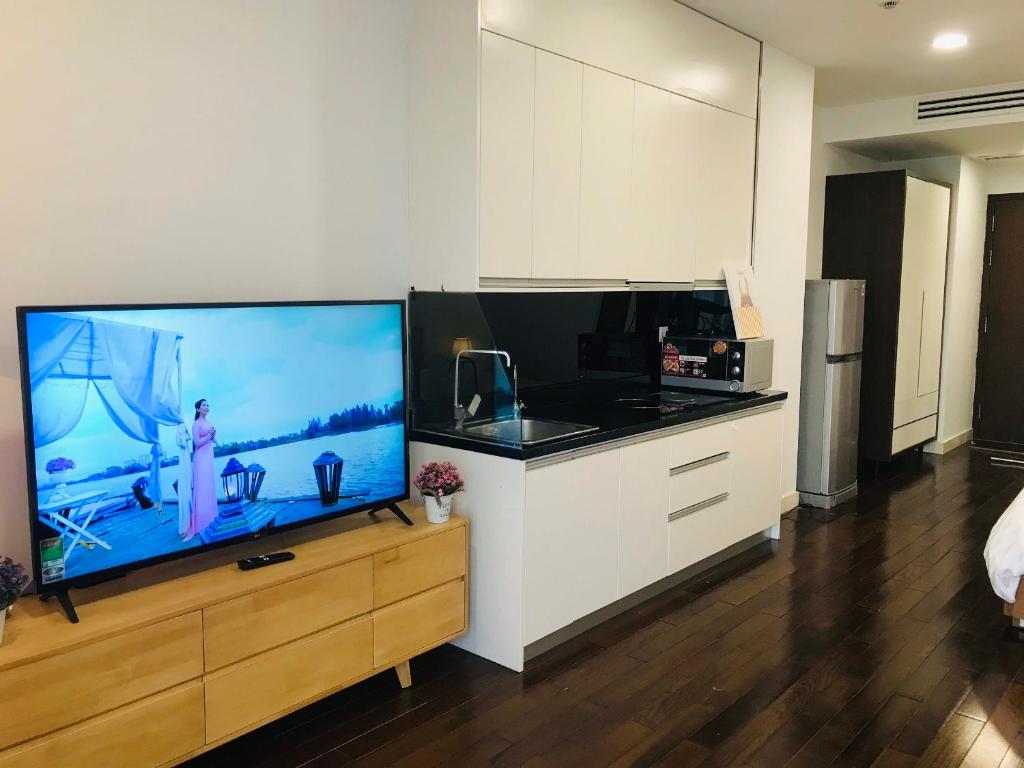 Macca's Home TV