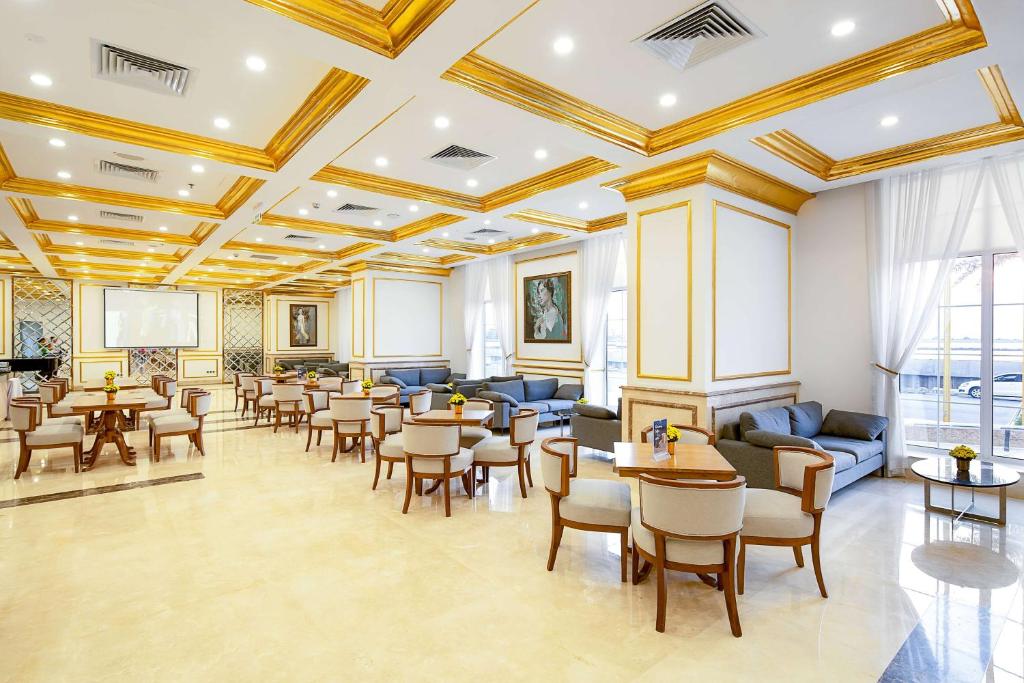 wyndham-danang-golden-bay-18