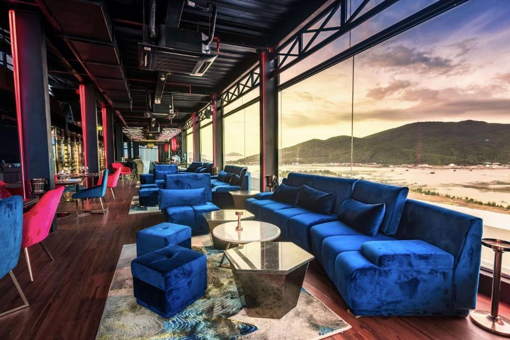 wyndham-danang-golden-bay-21