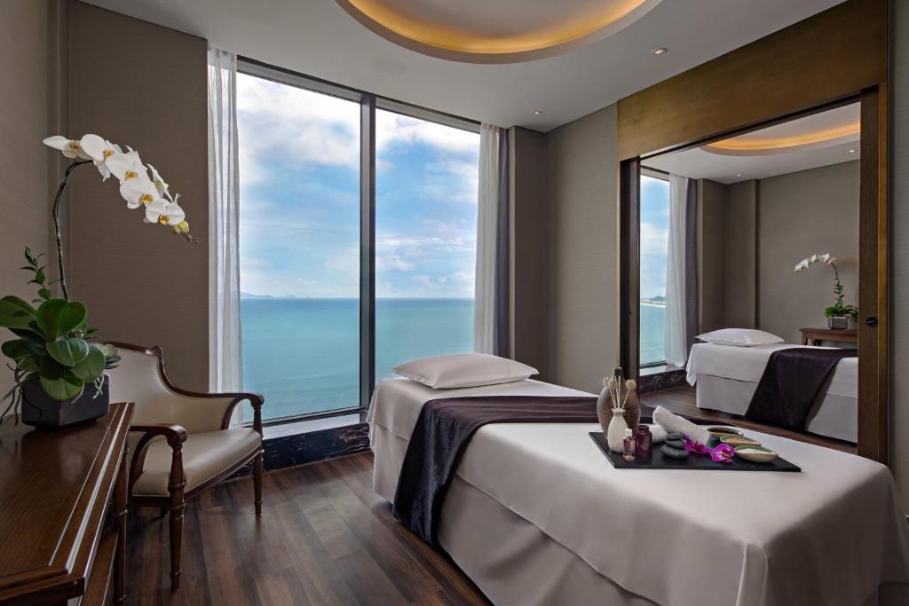 four- points-by-sheraton-danang-17