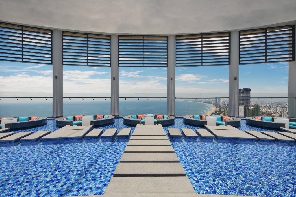 four- points-by-sheraton-danang-12