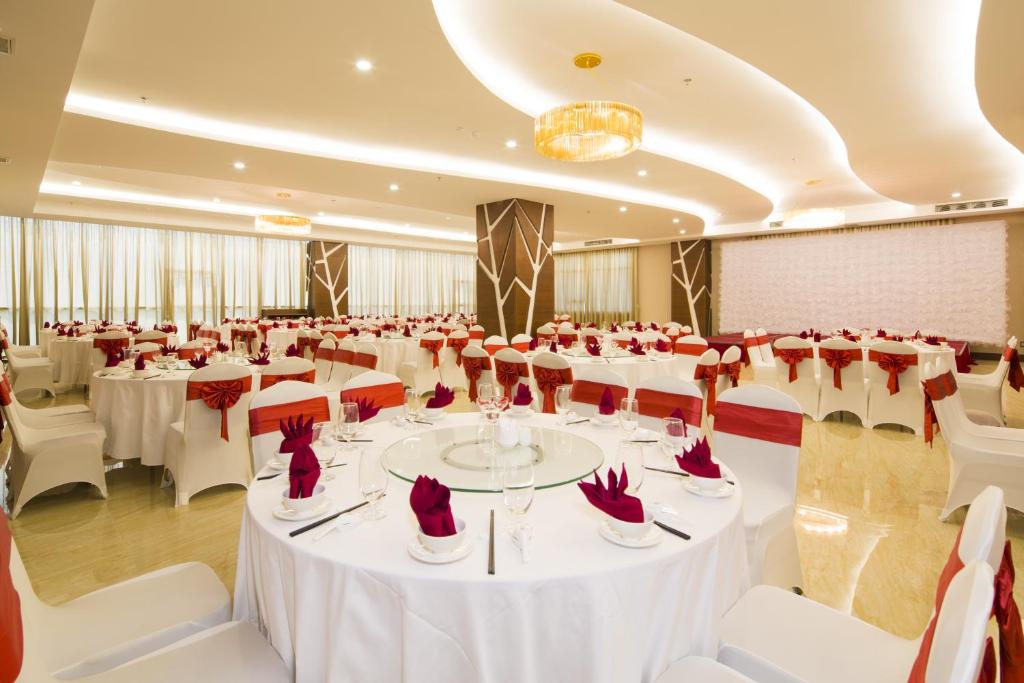 review-gia-phong-khach-san-muong-thanh-luxury-nha-trang-6