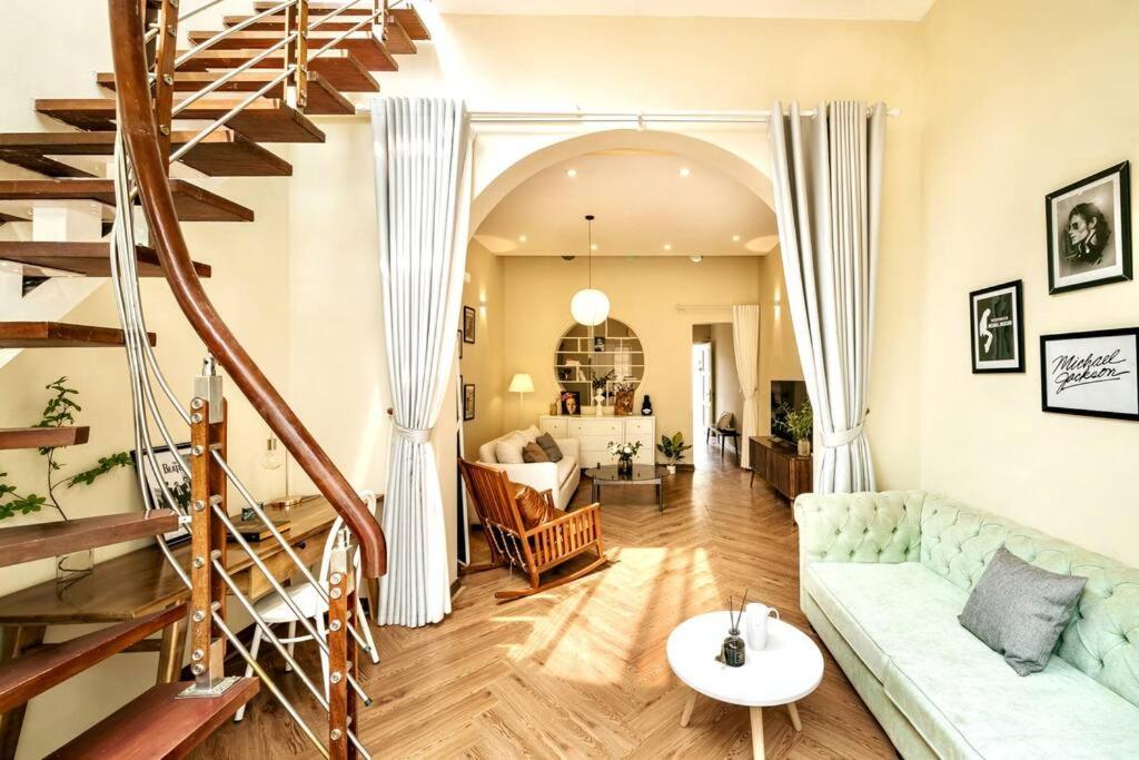 attic-glass-dome-duplex-4