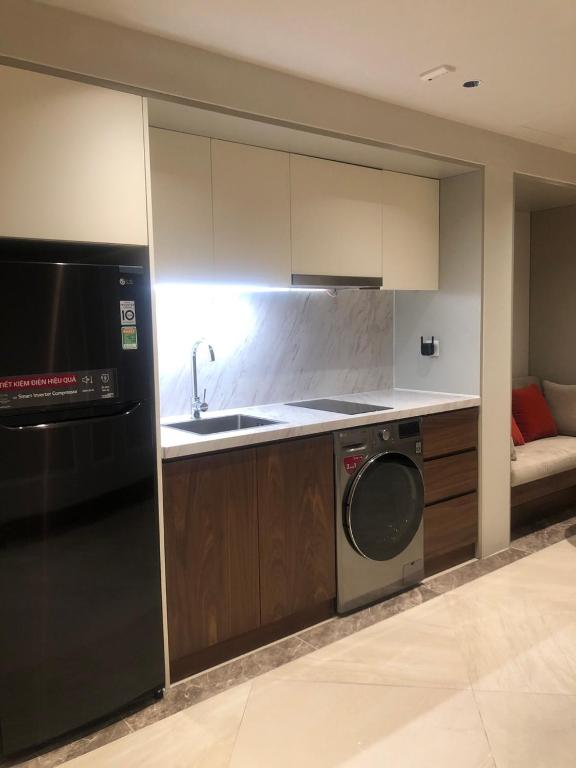 beautiful-studio-apartment-in-hoan-kiem-4