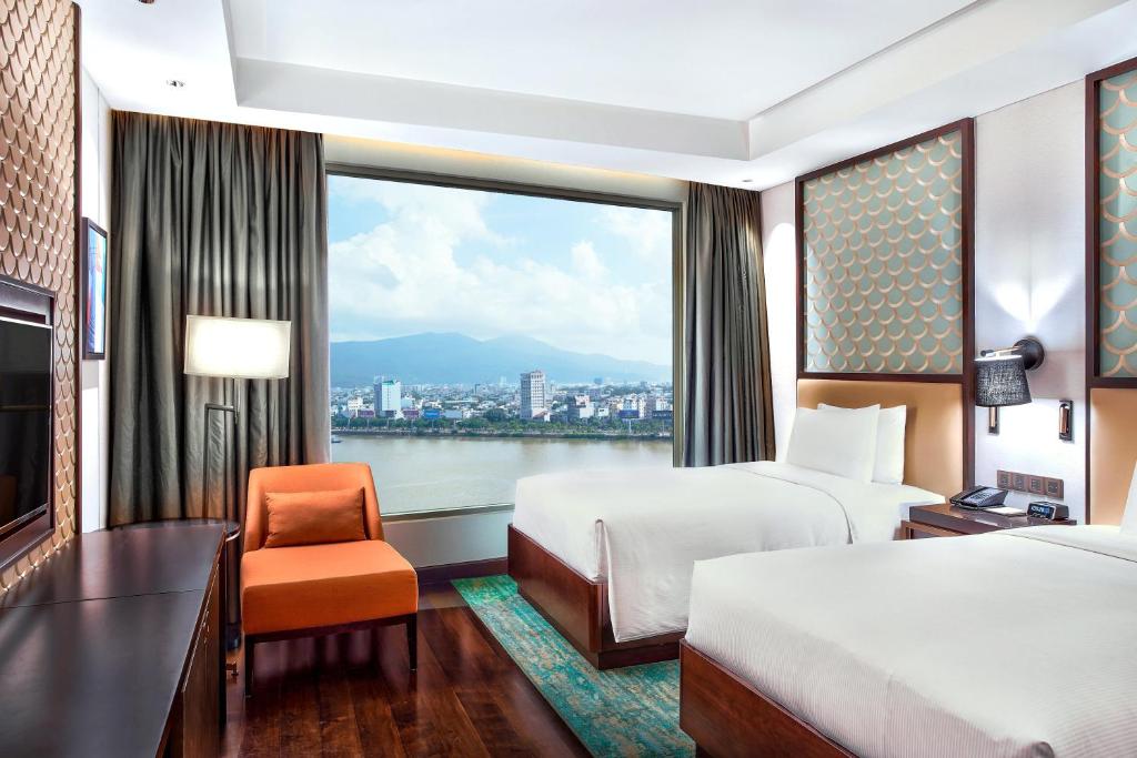 hilton-da-nang-9